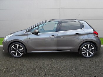 Used Peugeot 208 2019 for sale - 78767331: Photo