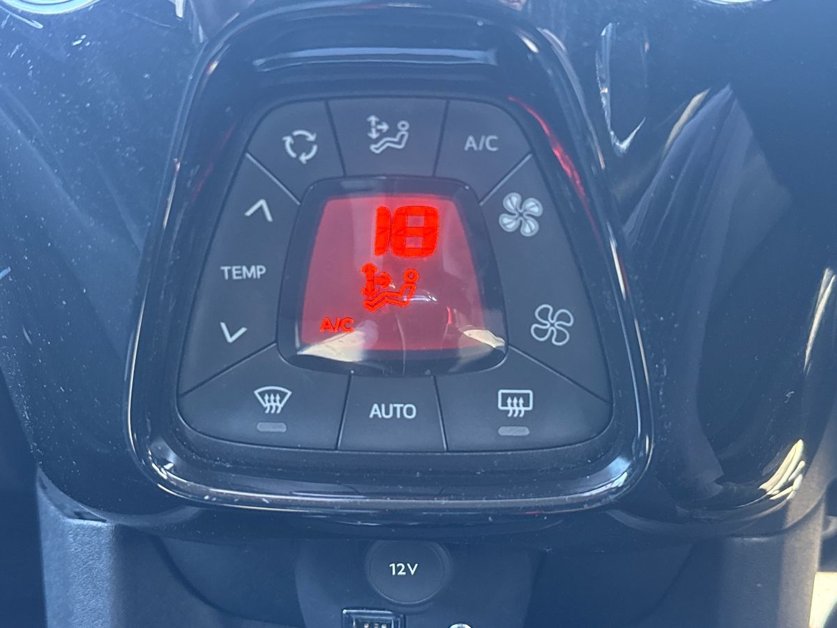 Used Toyota AYGO 2018 for sale - 78055211: Photo 18