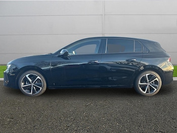 Used Vauxhall Astra 2025 for sale - 77232197: Photo