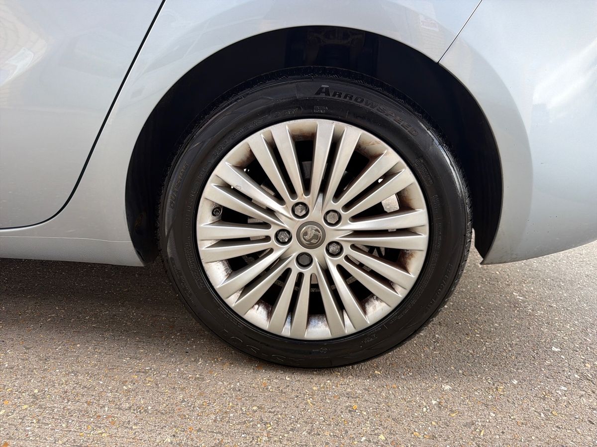 Used Vauxhall Zafira 2017 for sale - 78059674: Photo 9