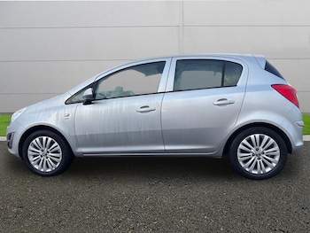 Used Vauxhall Corsa 2013 for sale - 77235561: Photo