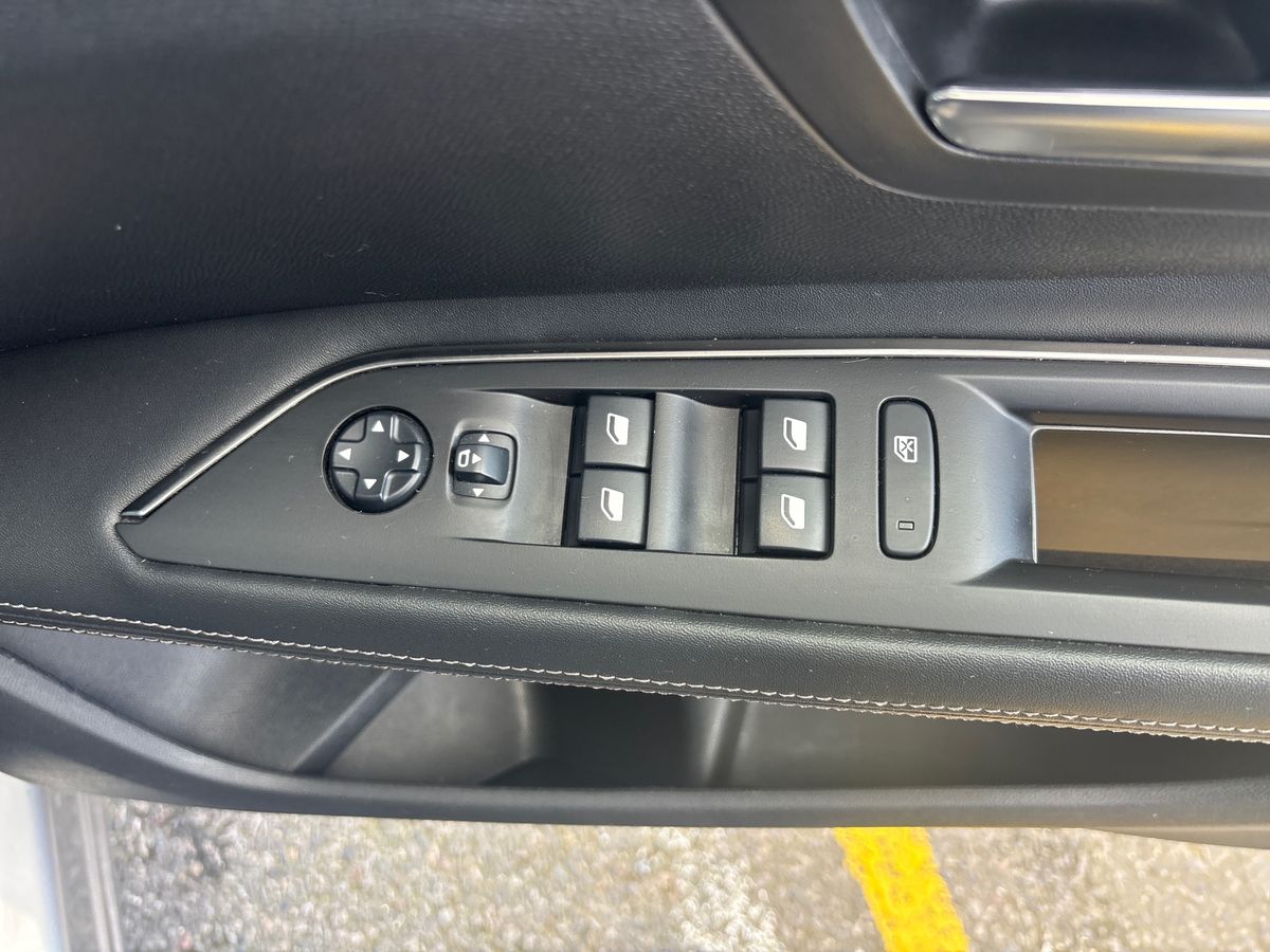 Used Peugeot 3008 2020 for sale - 77706306: Photo 20