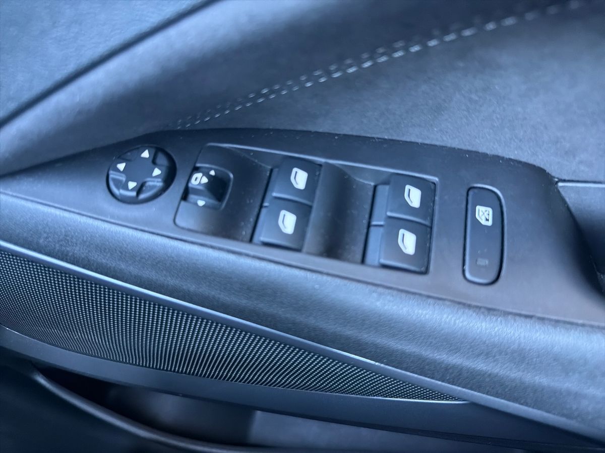 Used Vauxhall Crossland 2023 for sale - 78059673: Photo 20