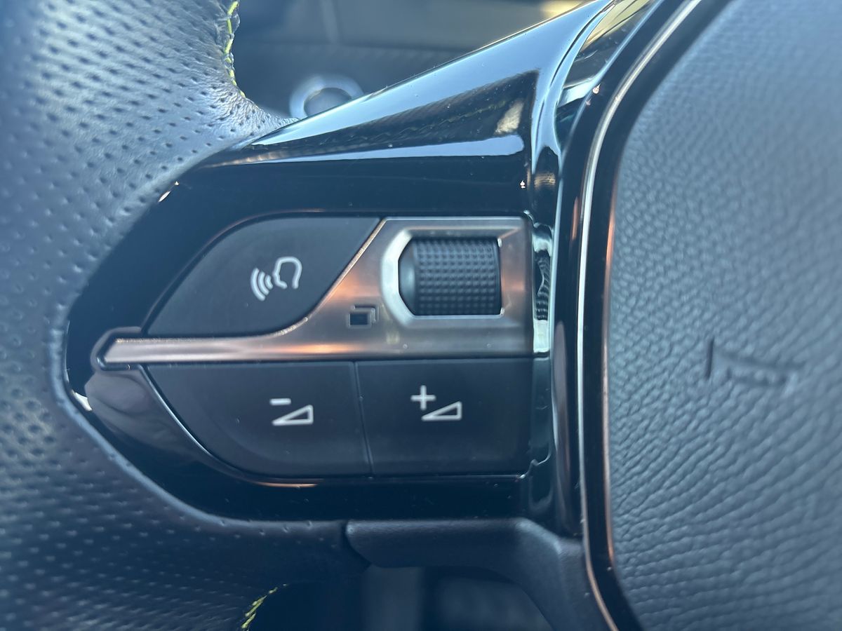 Used Peugeot 2008 2020 for sale - 77164187: Photo 16