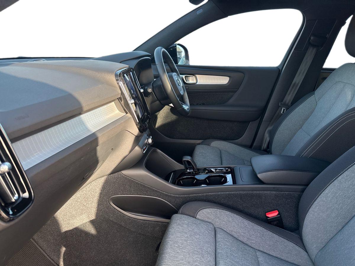 Used Volvo XC40 2023 for sale - 77380882: Photo 10