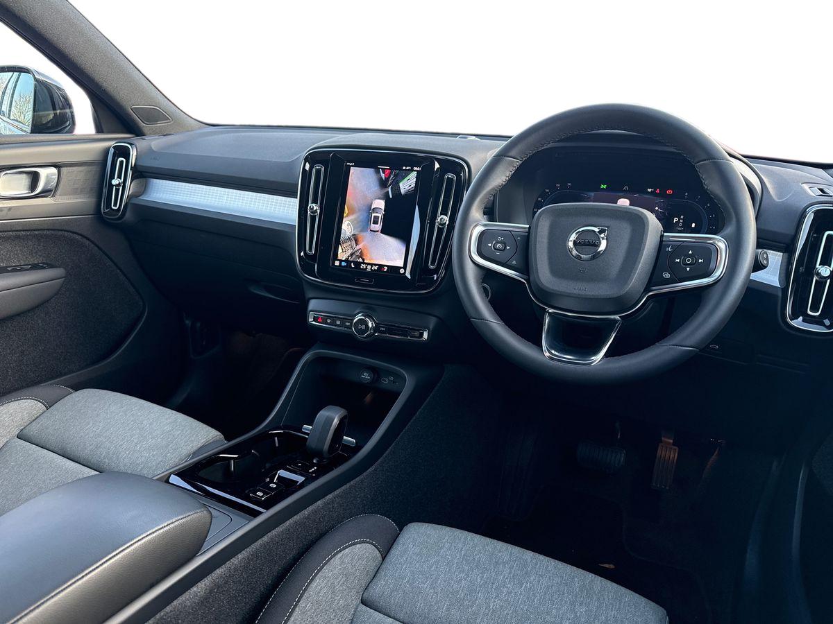 Used Volvo XC40 2023 for sale - 77380882: Photo 13