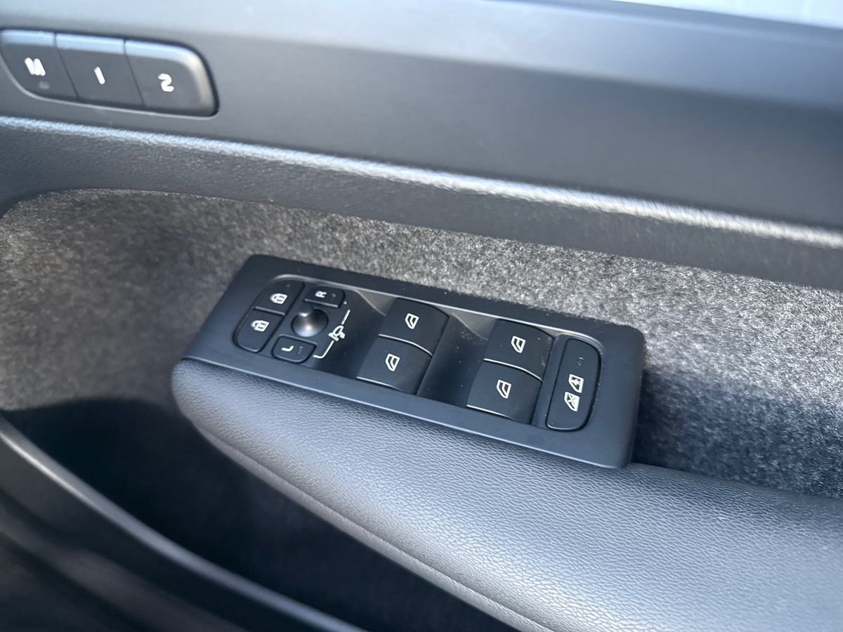 Used Volvo XC40 2023 for sale - 77380882: Photo 20