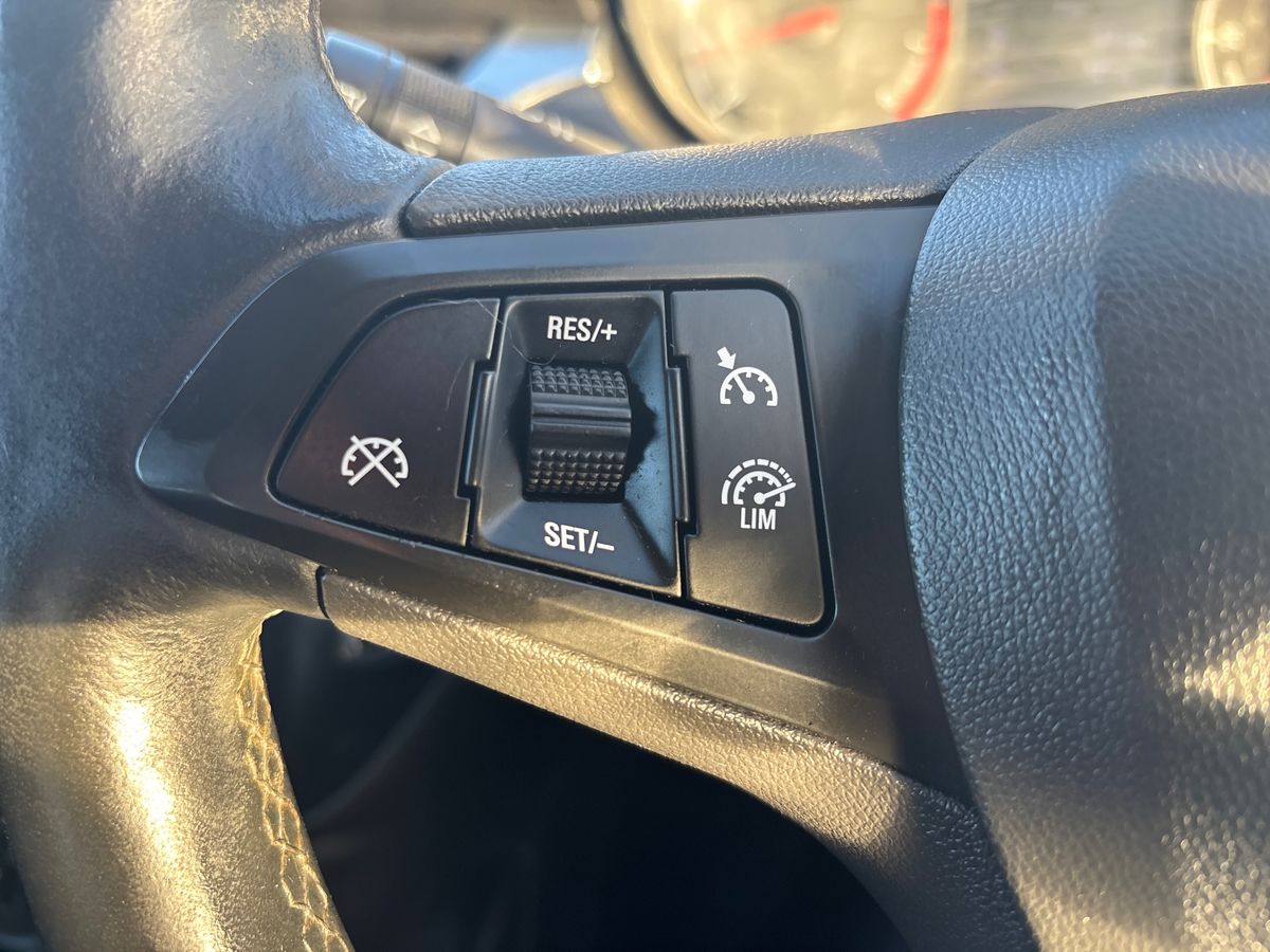 Used Vauxhall Corsa 2015 for sale - 77012970: Photo 16