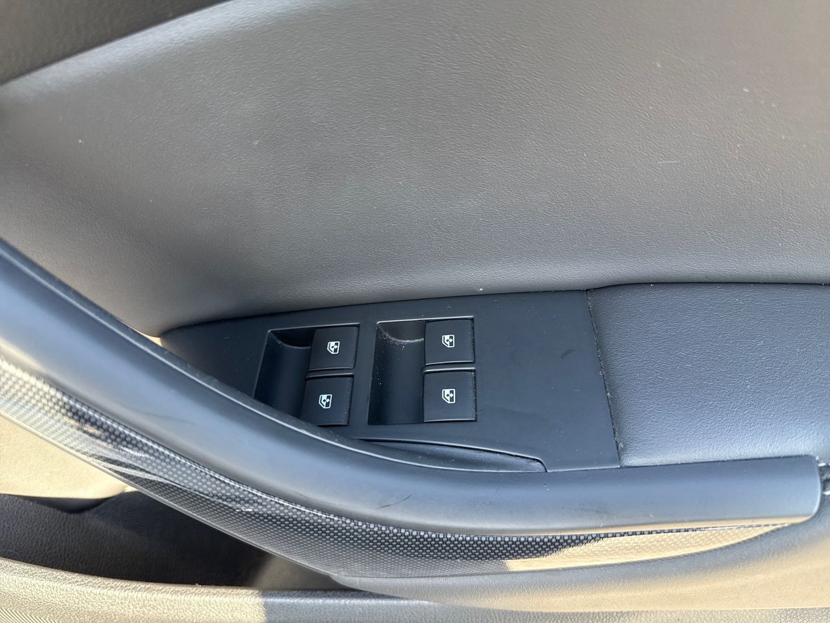 Used Vauxhall Cascada 2016 for sale - 78165730: Photo 20