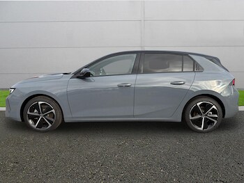 Used Vauxhall Astra 2025 for sale - 77002363: Photo