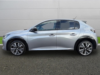 Used Peugeot 208 2022 for sale - 77576335: Photo