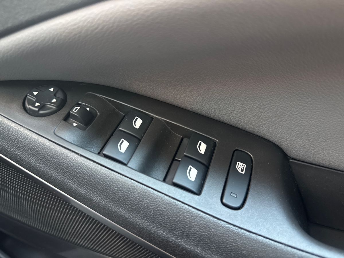 Used Vauxhall Crossland X 2017 for sale - 77316063: Photo 20