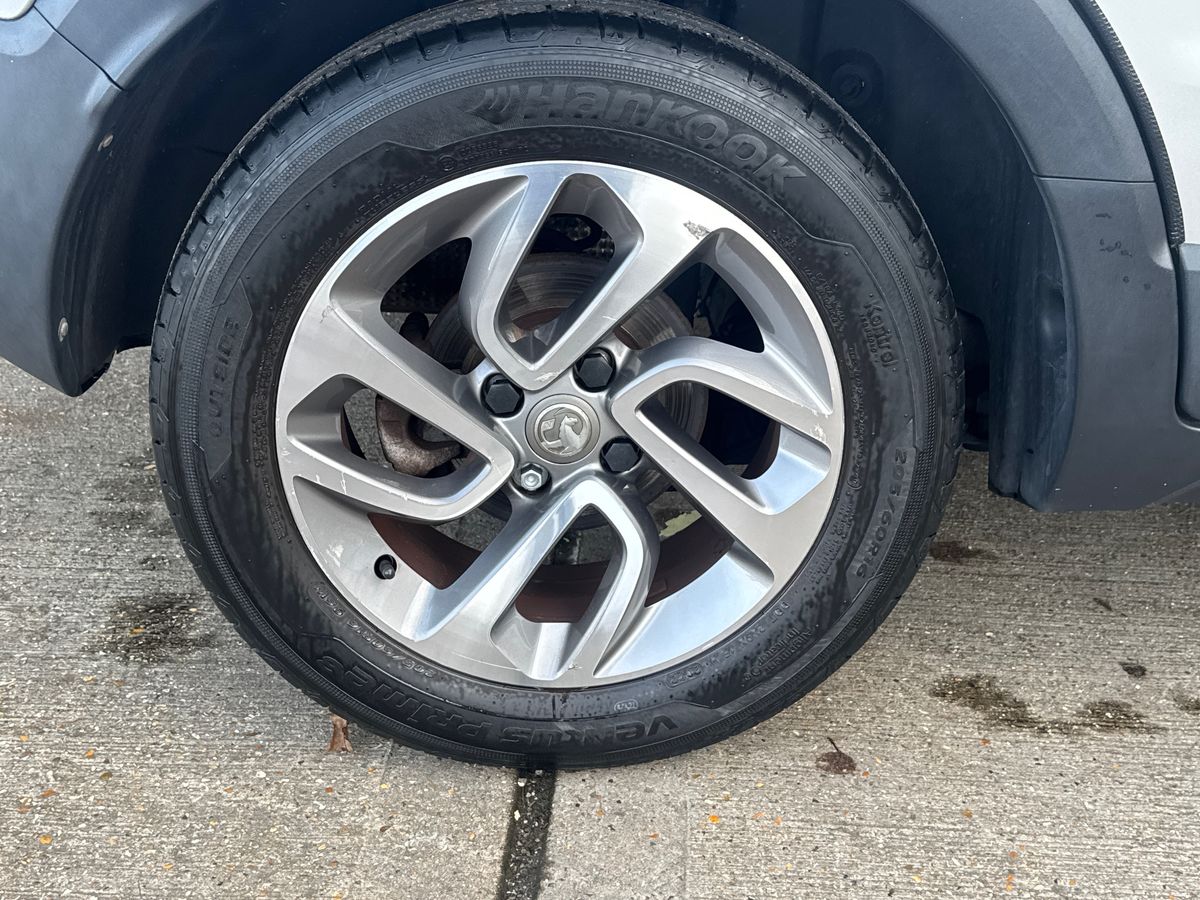 Used Vauxhall Crossland X 2017 for sale - 77316063: Photo 9