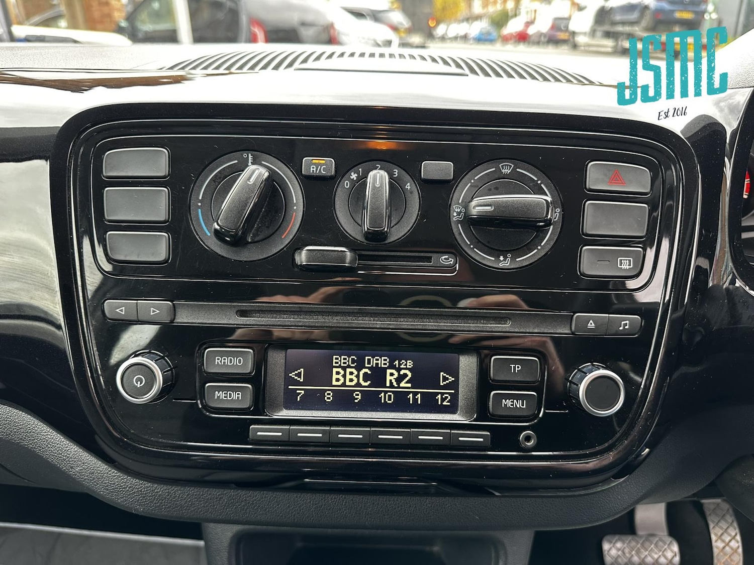 Used Volkswagen up! 2015 for sale - 76352664: Photo 18