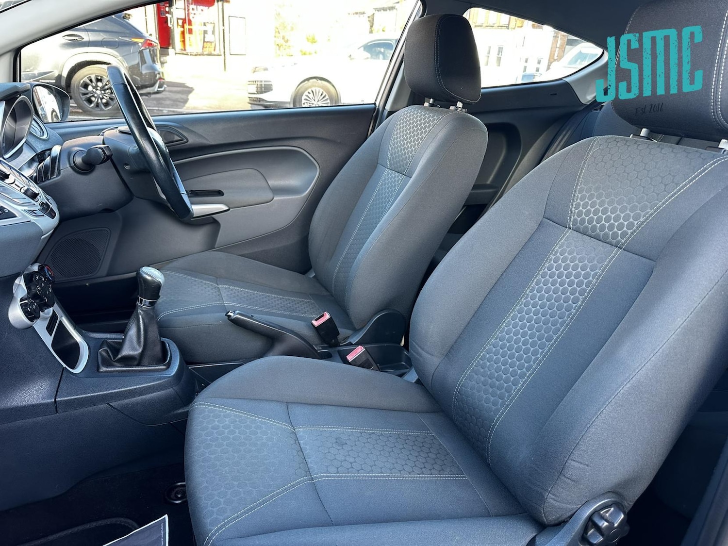 Used Ford Fiesta 2010 for sale - 76971772: Photo 9