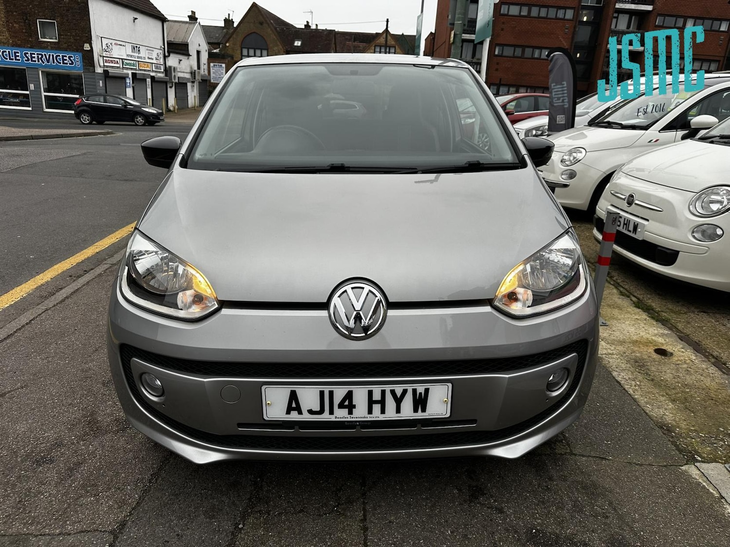 Used Volkswagen up! 2014 for sale - 77644128: Photo 4