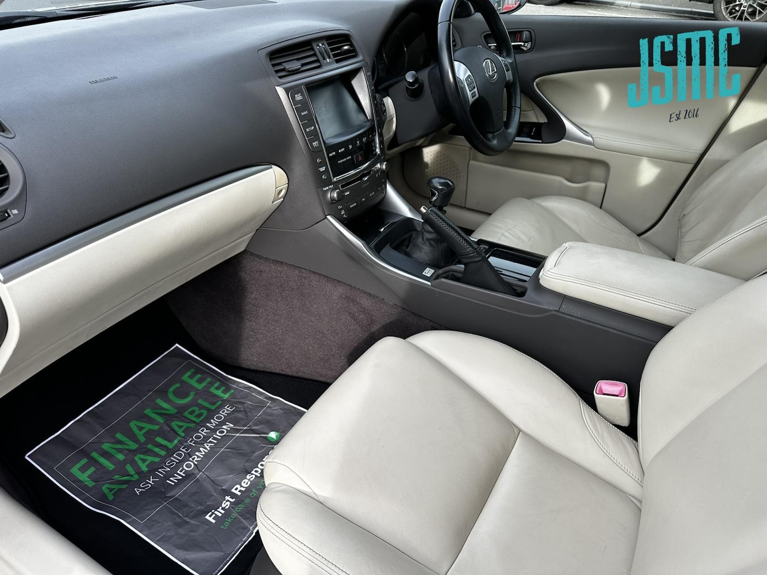 Used Lexus IS 2011 for sale - 77584955: Photo 2