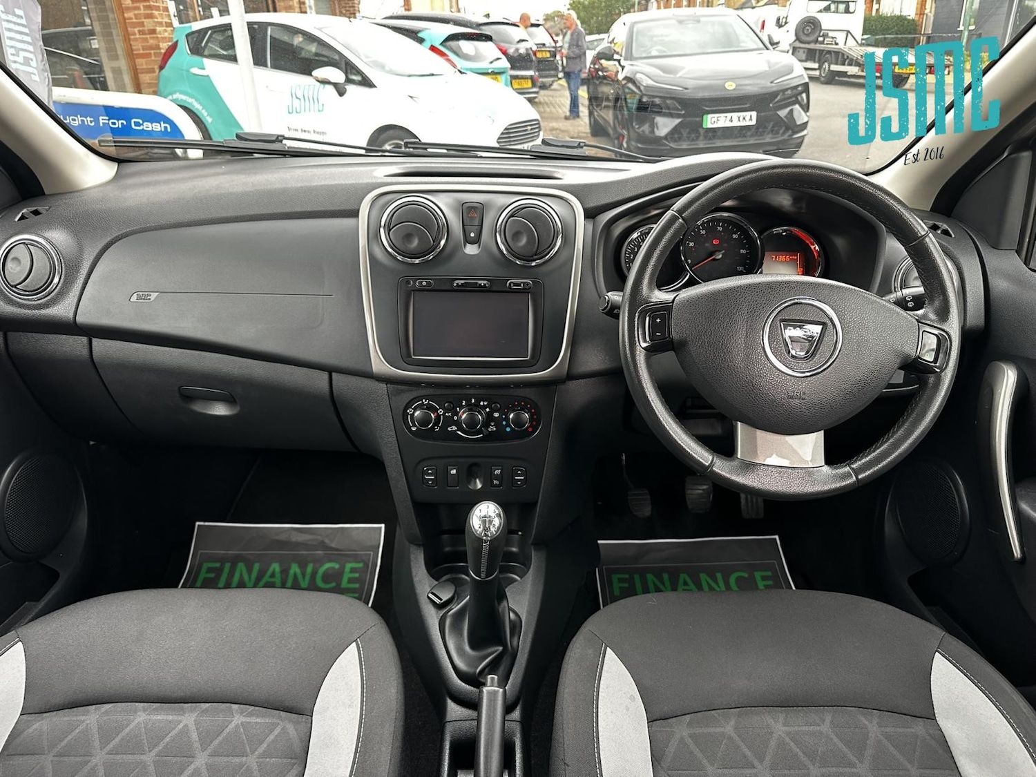 Used Dacia Sandero Stepway 2015 for sale - 76076498: Photo 10