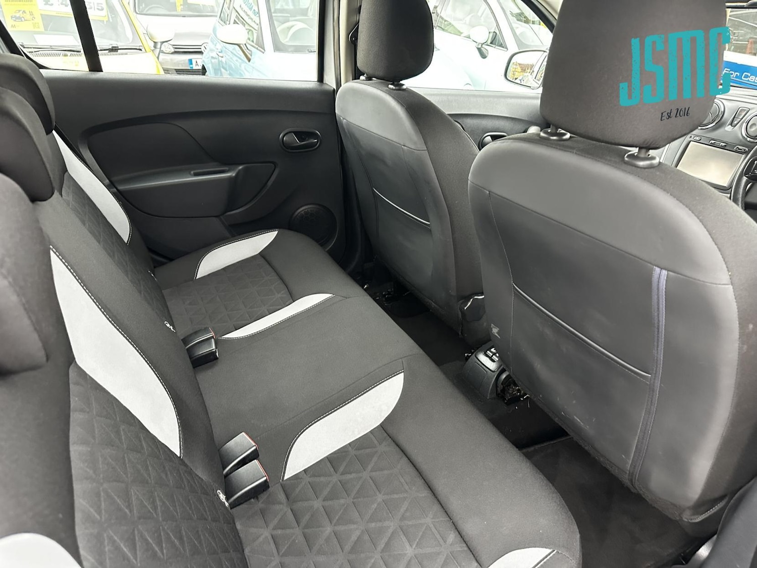 Used Dacia Sandero Stepway 2015 for sale - 76076498: Photo 12
