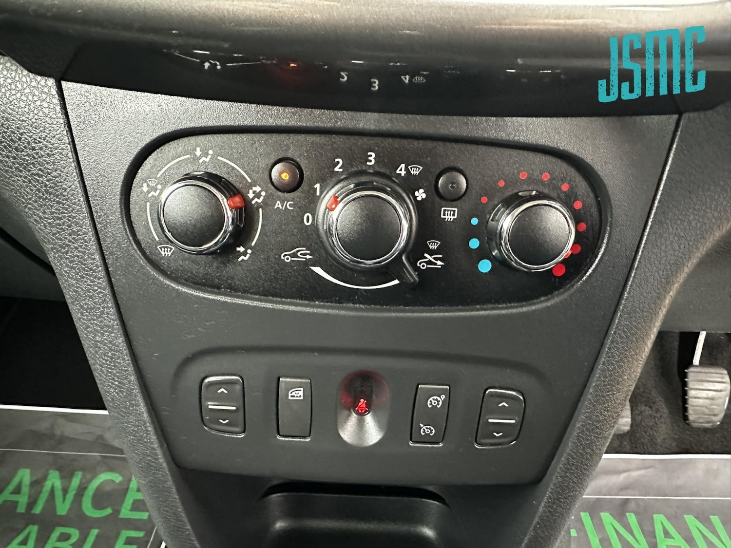 Used Dacia Sandero Stepway 2015 for sale - 76076498: Photo 19