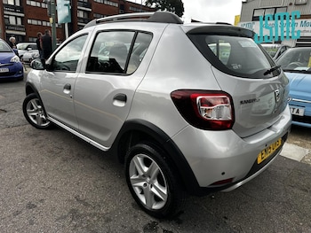 Used Dacia Sandero Stepway 2015 for sale - 76076498: Photo 3