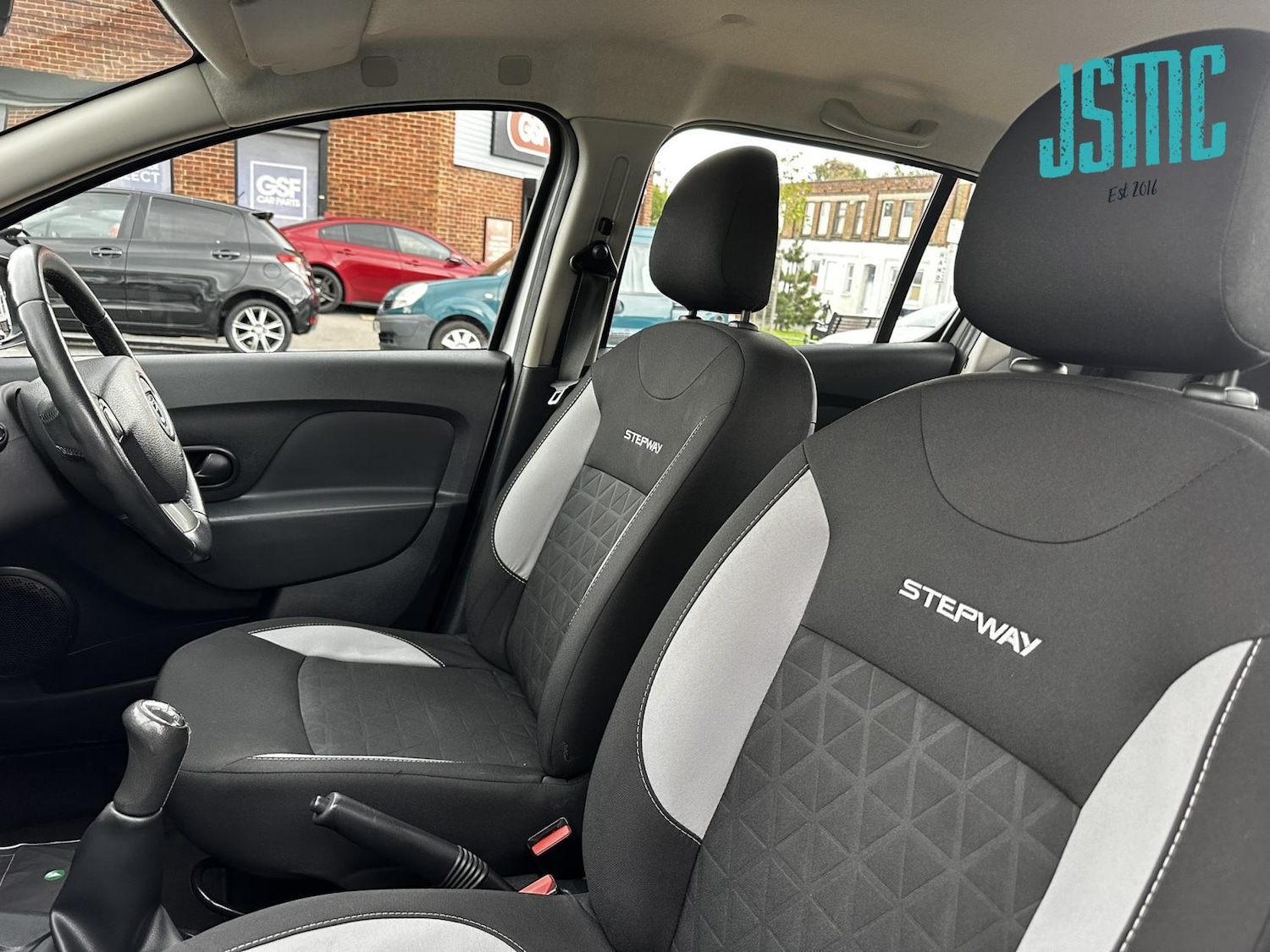 Used Dacia Sandero Stepway 2015 for sale - 76076498: Photo 6