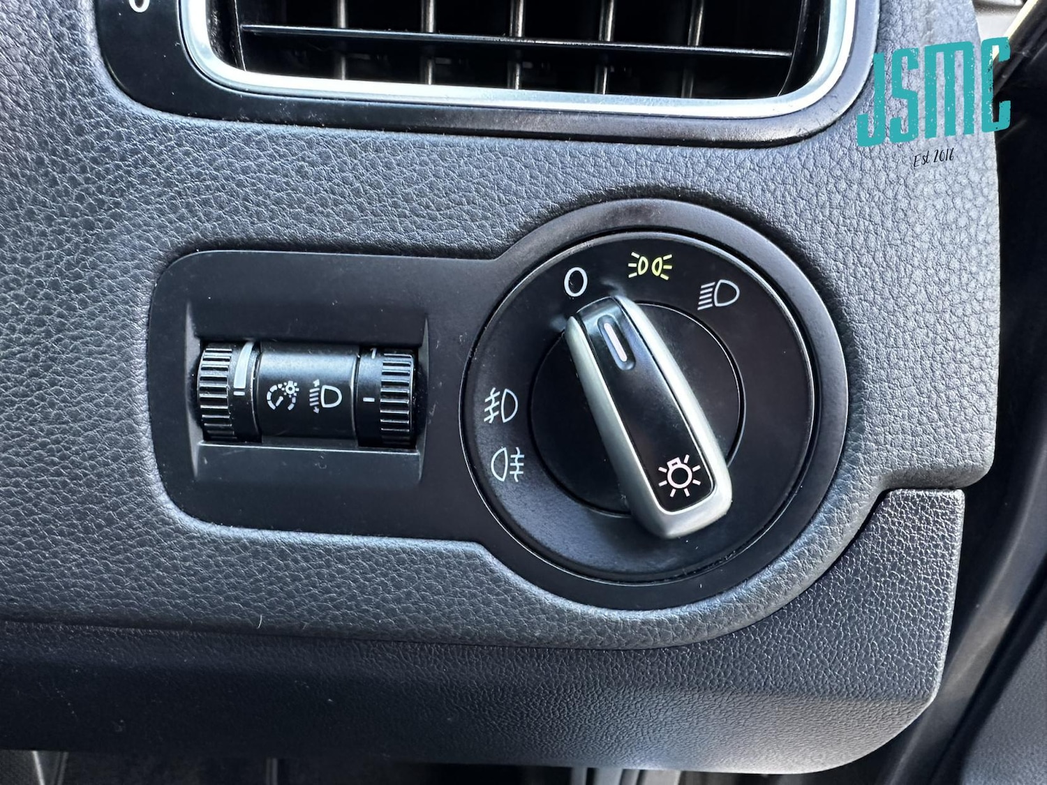 Used Volkswagen Polo 2012 for sale - 77837380: Photo 19