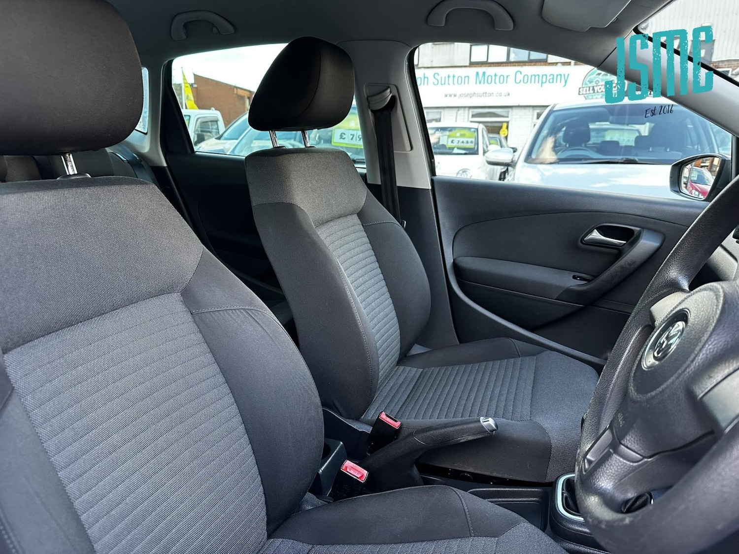 Used Volkswagen Polo 2012 for sale - 77837380: Photo 8