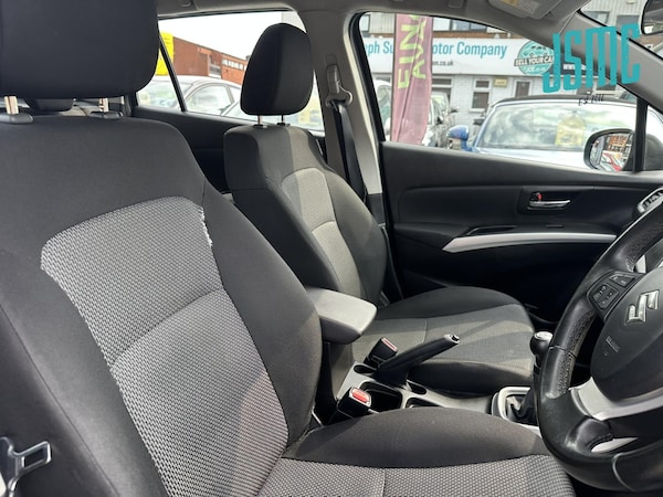Used Suzuki SX4 S-Cross 2015 for sale - 75630024: Photo 8