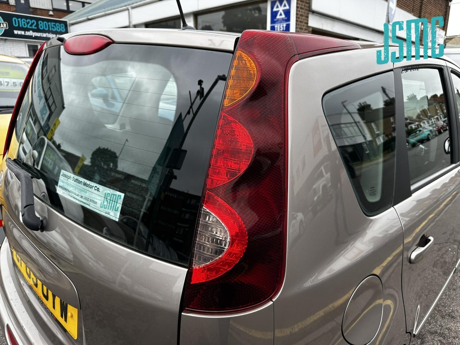 Vehicle 29