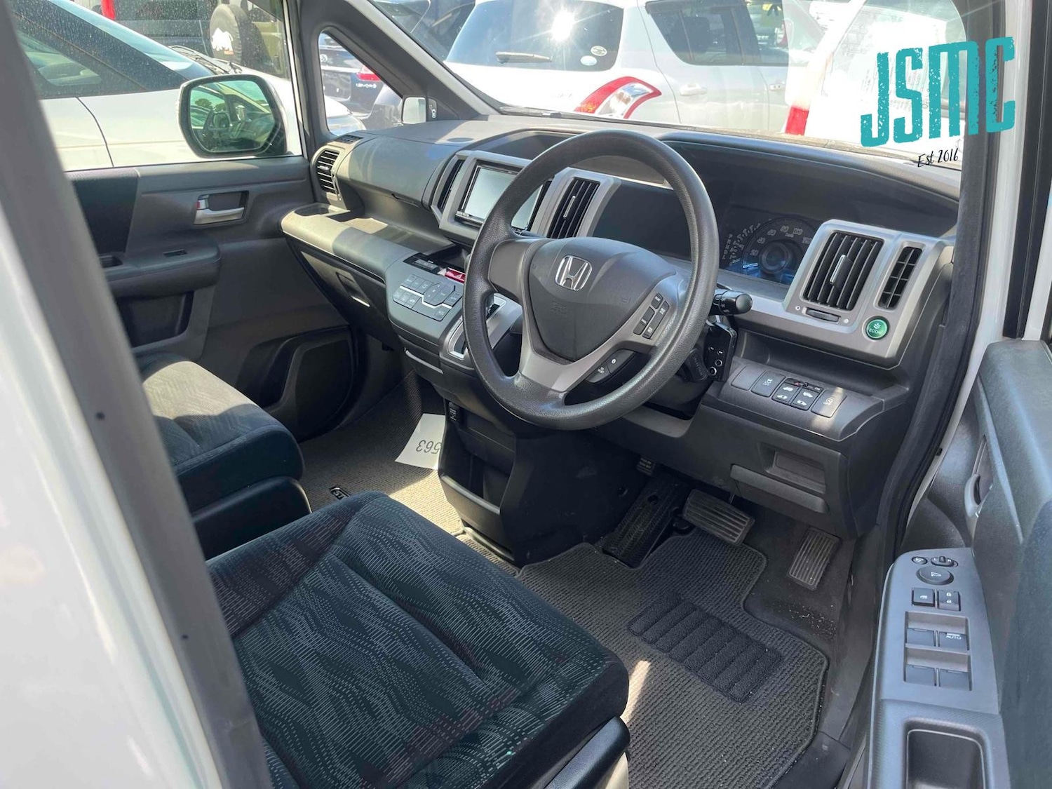 Used Honda Stepwagon 2013 for sale - 76766727: Photo 3