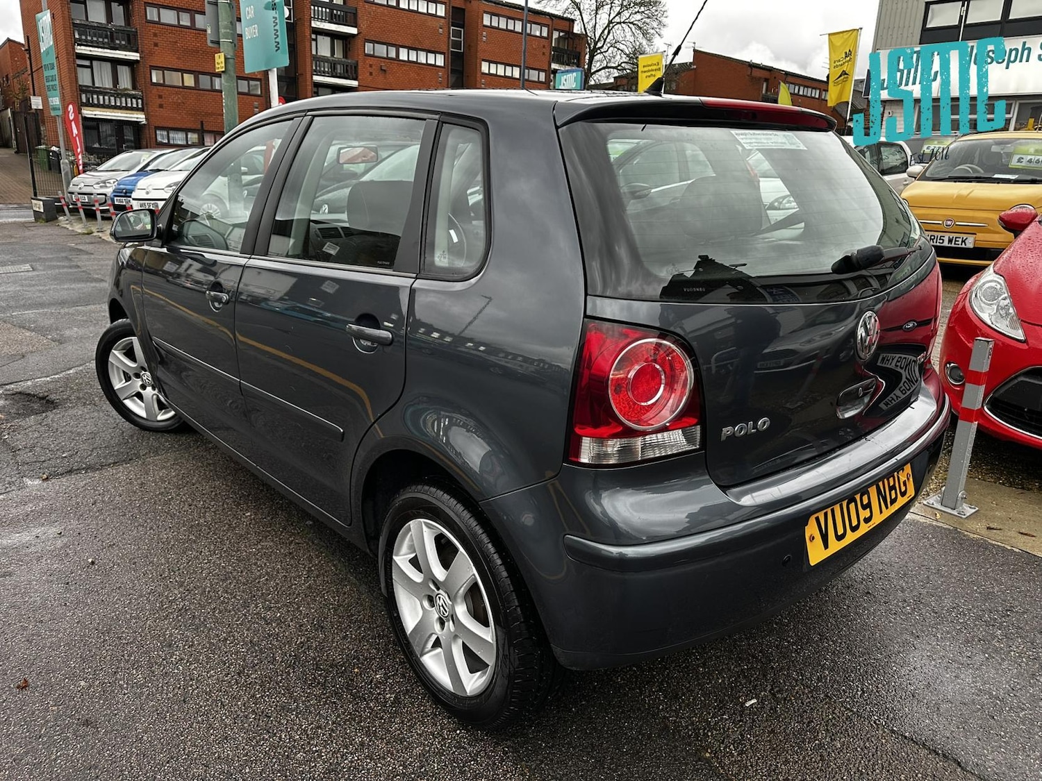 Used Volkswagen Polo 2009 for sale - 76750325: Photo 30