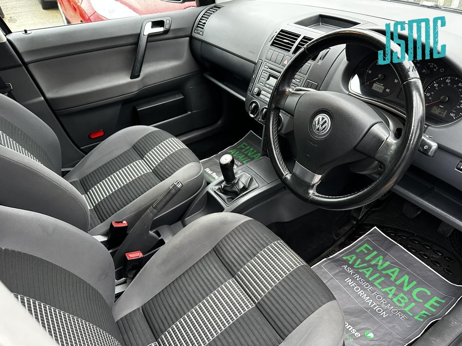 Used Volkswagen Polo 2009 for sale - 76750325: Photo 6