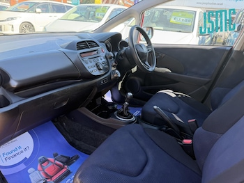 Used Honda Jazz 2014 for sale - 78933429: Photo