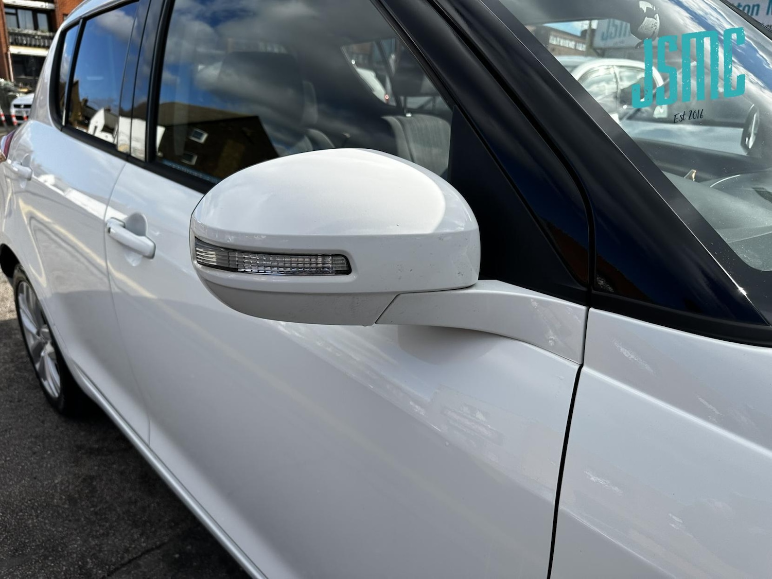 Used Suzuki Swift 2015 for sale - 77556951: Photo 27