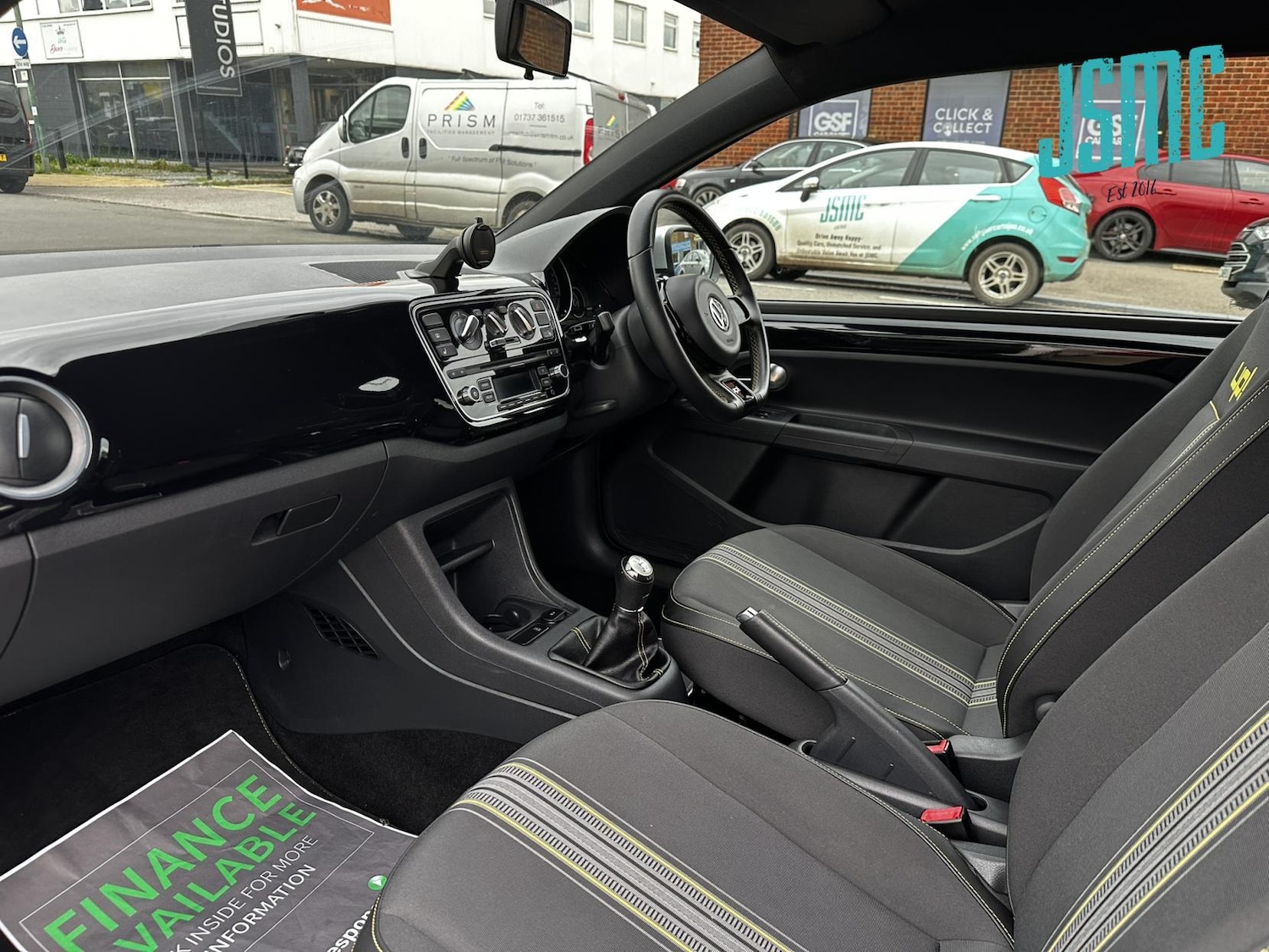 Used Volkswagen up! 2015 for sale - 76480158: Photo 2