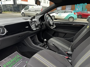 Used Volkswagen up! 2015 for sale - 76480158: Photo