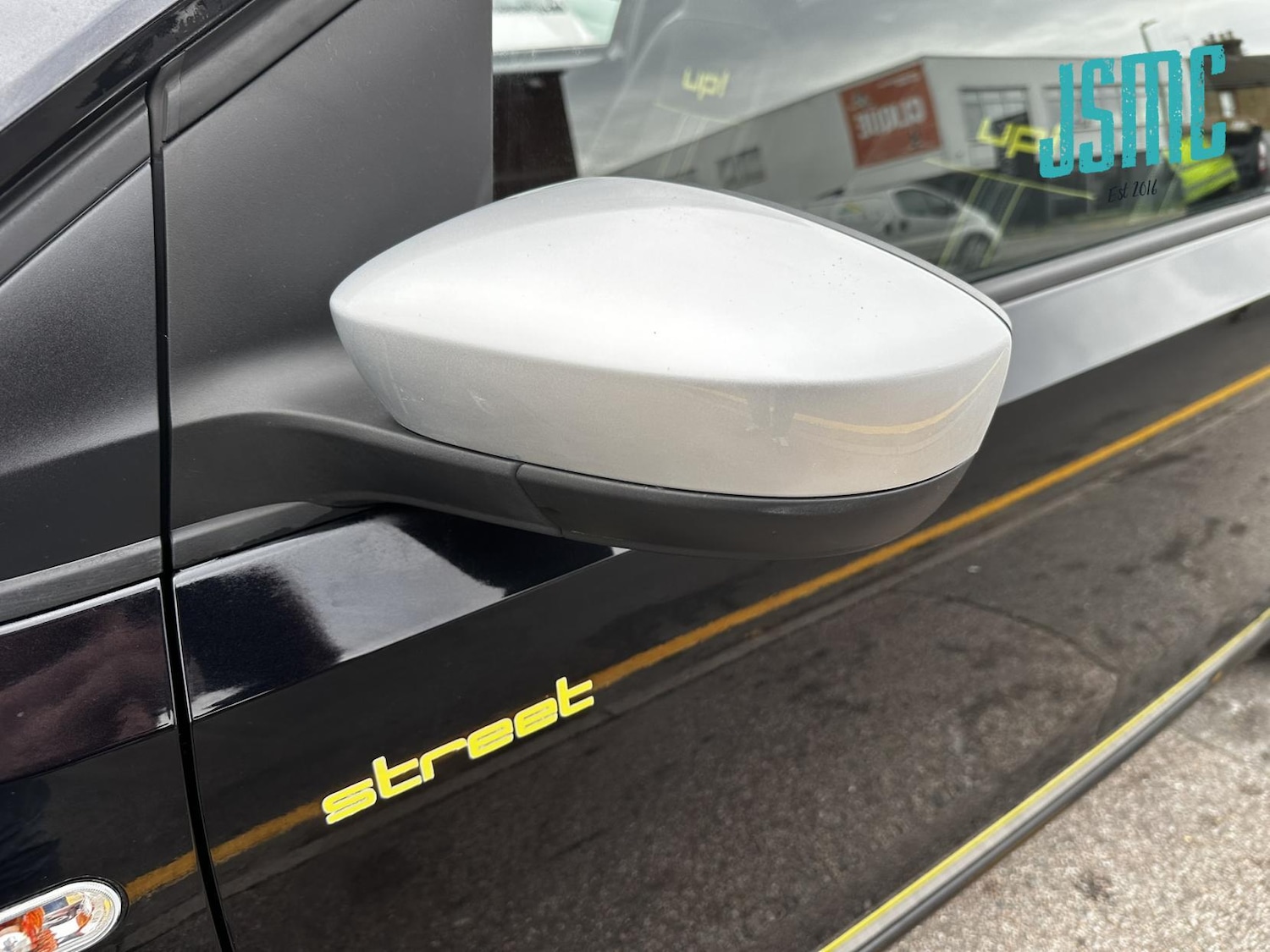 Used Volkswagen up! 2015 for sale - 76480158: Photo 31