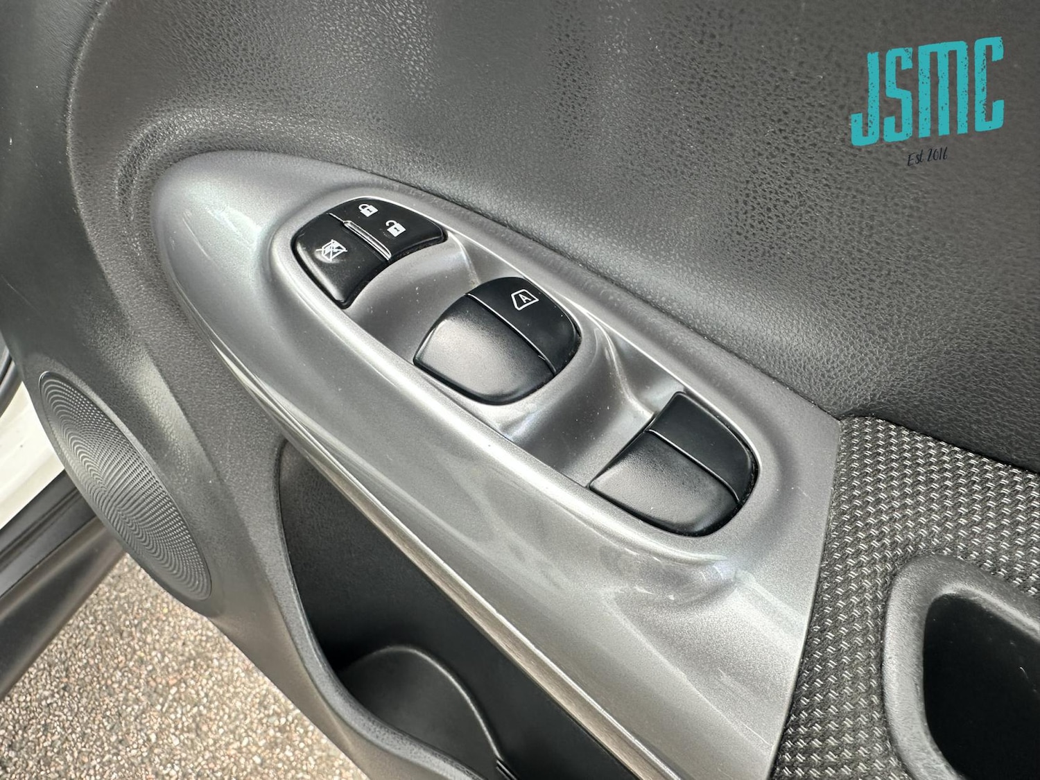 Used Nissan Juke 2011 for sale - 78014796: Photo 18