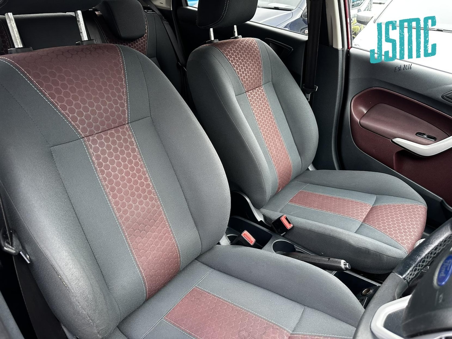 Used Ford Fiesta 2010 for sale - 76922270: Photo 7