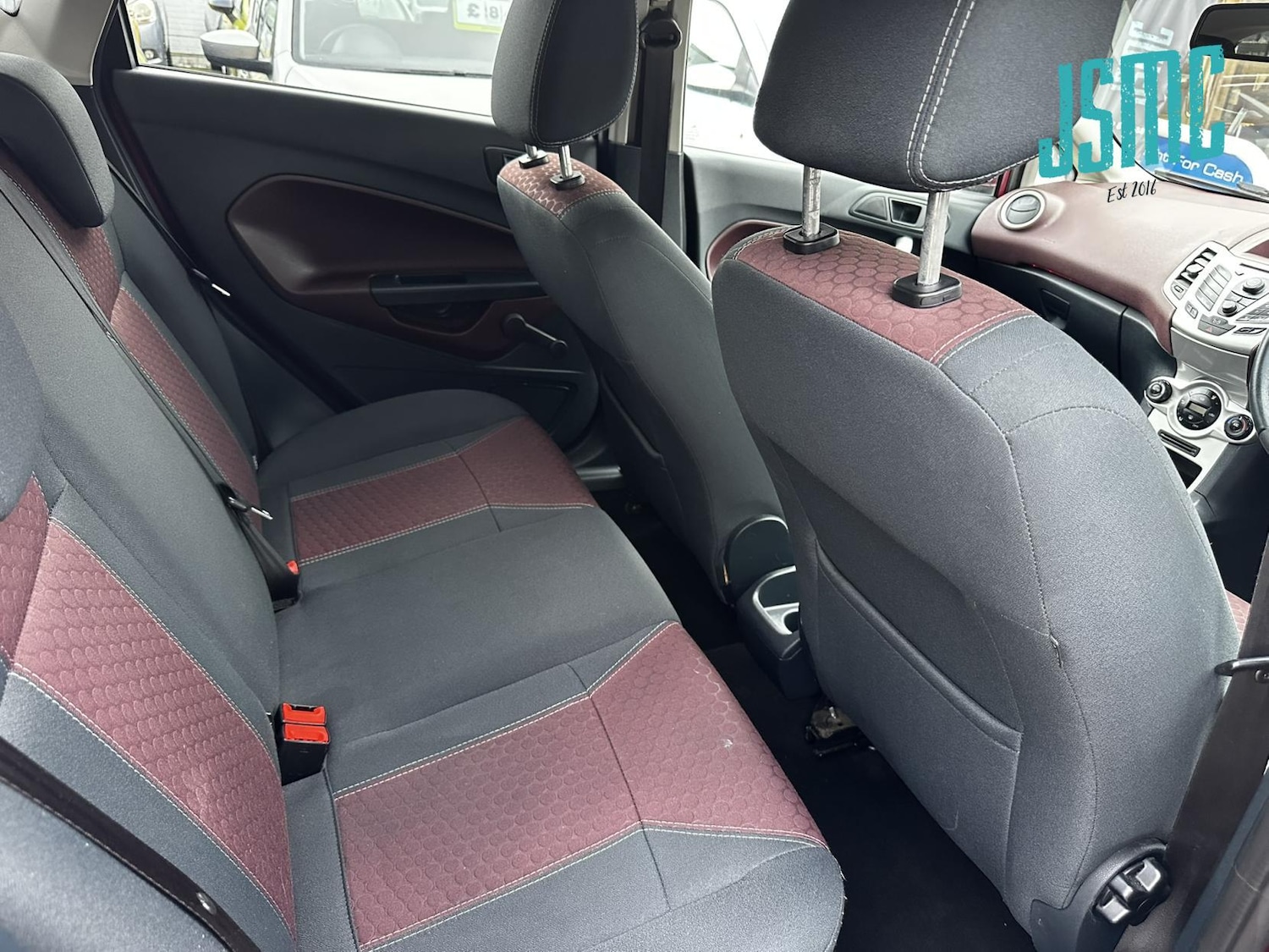 Used Ford Fiesta 2010 for sale - 76922270: Photo 8