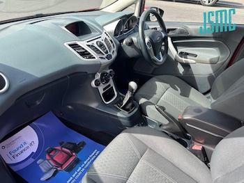 Used Ford Fiesta 2010 for sale - 79617180: Photo