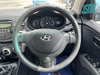 Used Hyundai i10 2012 for sale - 79299503: Photo