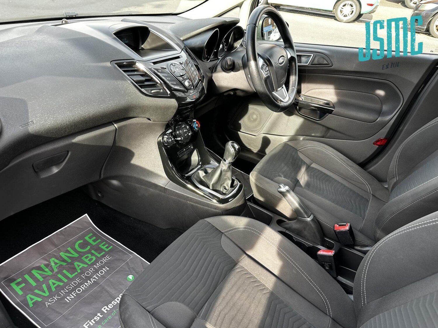 Used Ford Fiesta 2015 for sale - 76287389: Photo 2