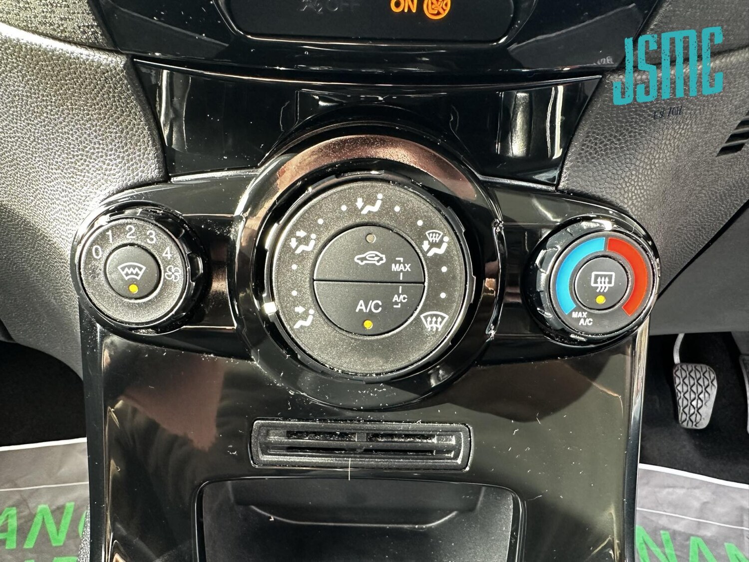 Used Ford Fiesta 2015 for sale - 76287389: Photo 22