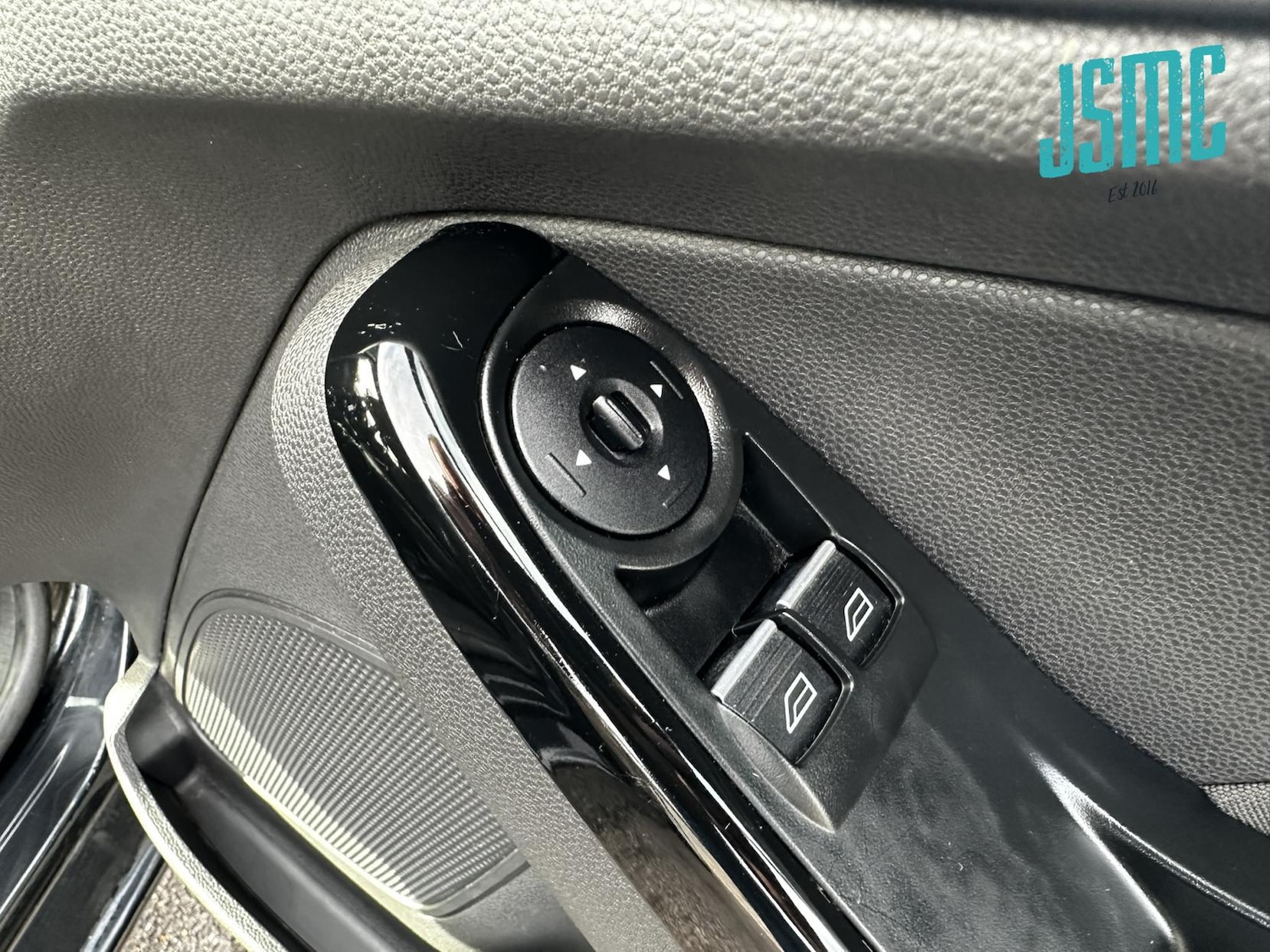 Used Ford Fiesta 2015 for sale - 76287389: Photo 25