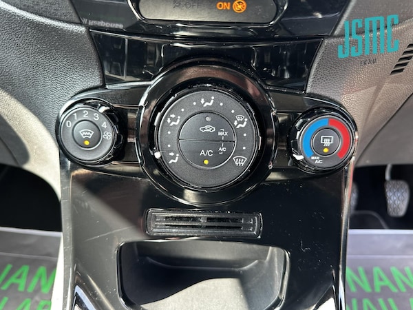 Used Ford Fiesta 2015 for sale - 75576984: Photo 21