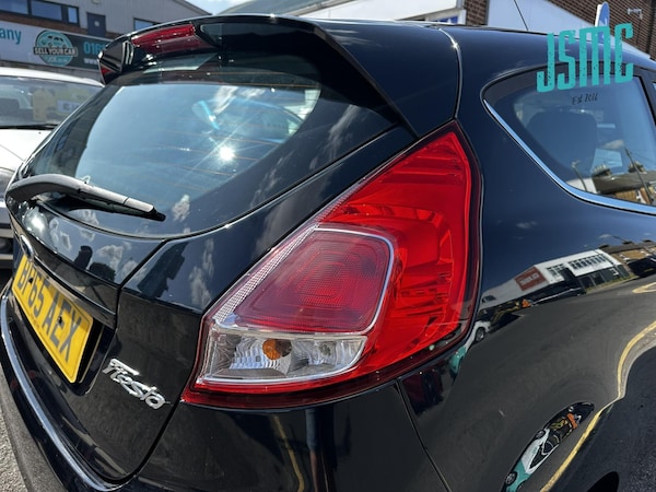 Used Ford Fiesta 2015 for sale - 75576984: Photo 32