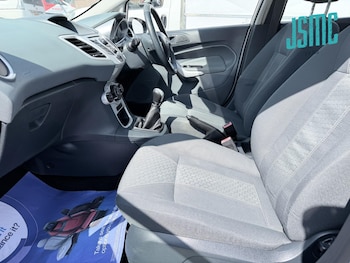 Used Ford Fiesta 2010 for sale - 79528145: Photo