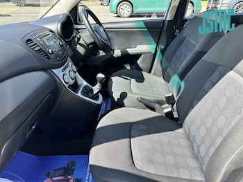 Used Hyundai i10 2010 for sale - 78456888: Photo